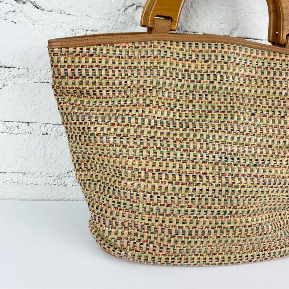 Fossil Vintage Wooden Handle Rainbow Multicolored Woven Rattan Straw Tote - Picture 4 of 15